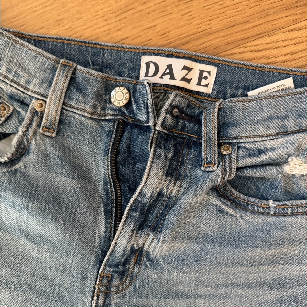 Daze Denim High Rise Straight Leg Cropped Jeans